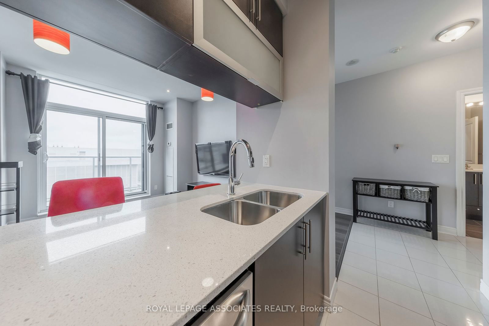 50 Town Centre Crt, unit PH04 for rent - image #6