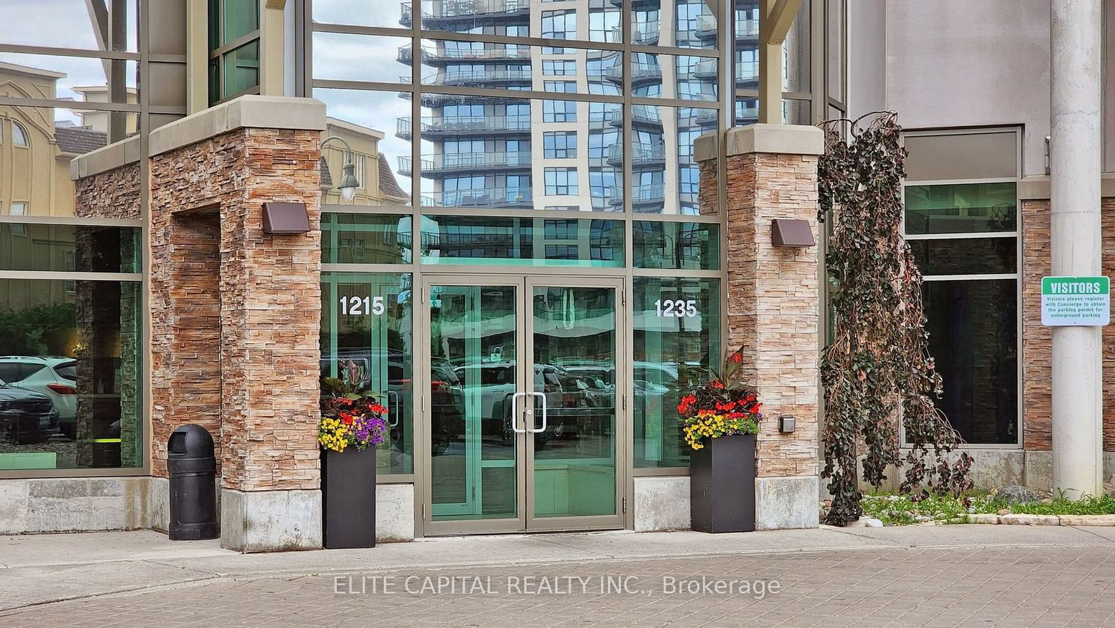 1235 Bayly St, unit 1214 for sale - image #2