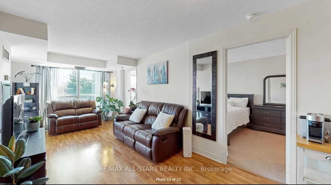 60 Fairfax Cres, unit 206 for rent - image #13