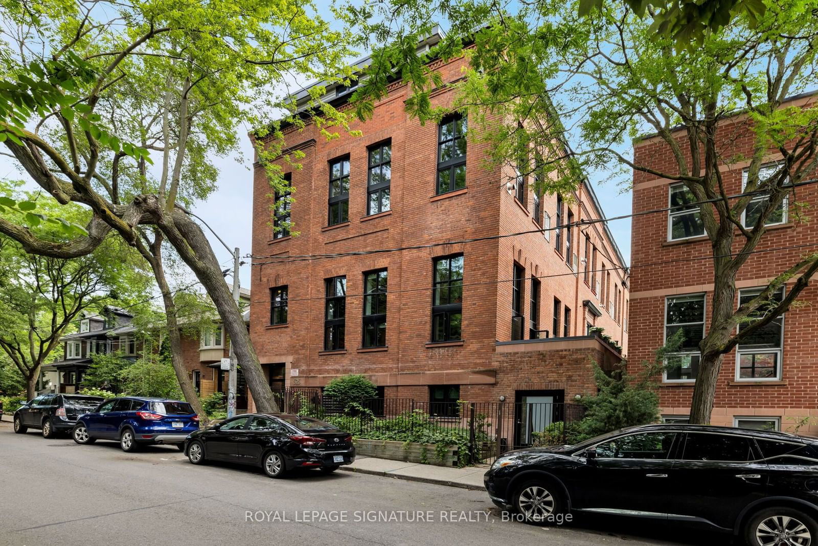 Printers Row Lofts, East End, Toronto