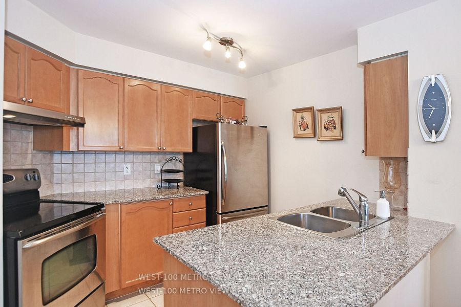 83 Borough Dr, unit 711 for sale - image #9