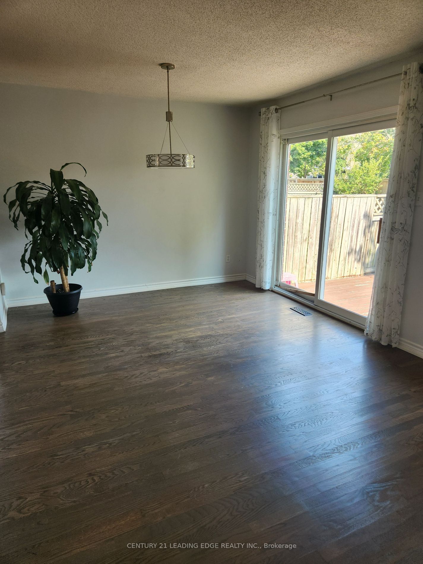 1640 Nichol Ave, unit 25 for rent