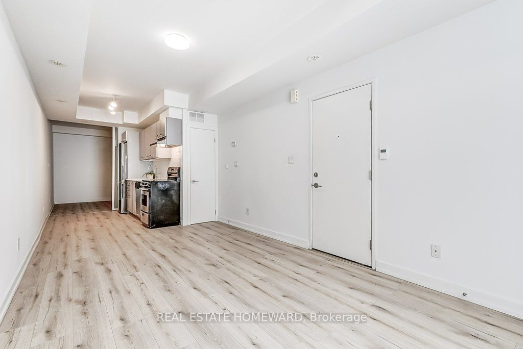 1321 Gerrard St E, unit 4 for rent - image #13