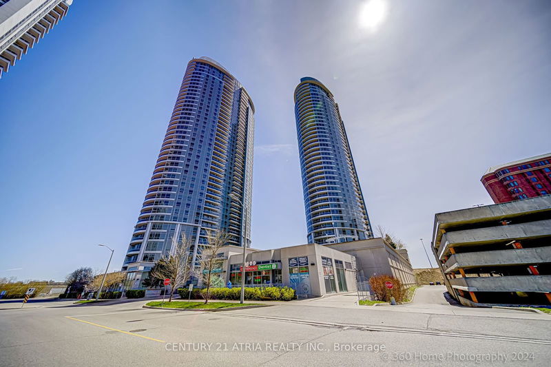 135 Village Green Sq, unit 2015 for sale - image #1