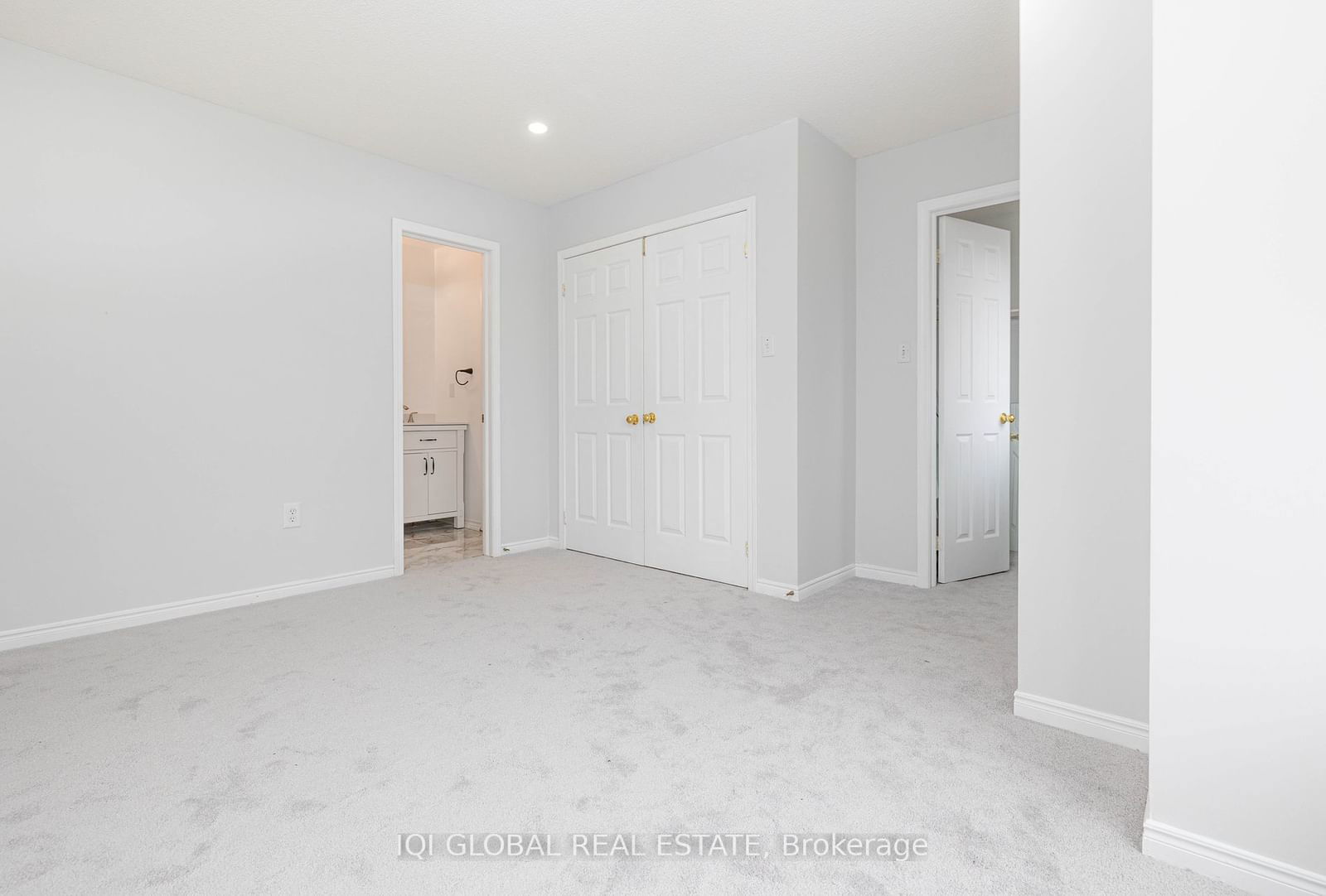 1075 Ellesmere Rd, unit 84 for rent - image #16