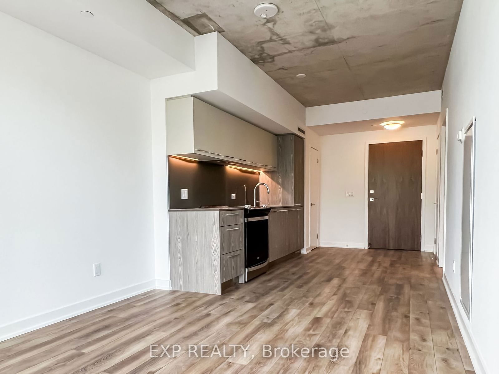 45 Baseball Pl, unit 706 for rent - image #4