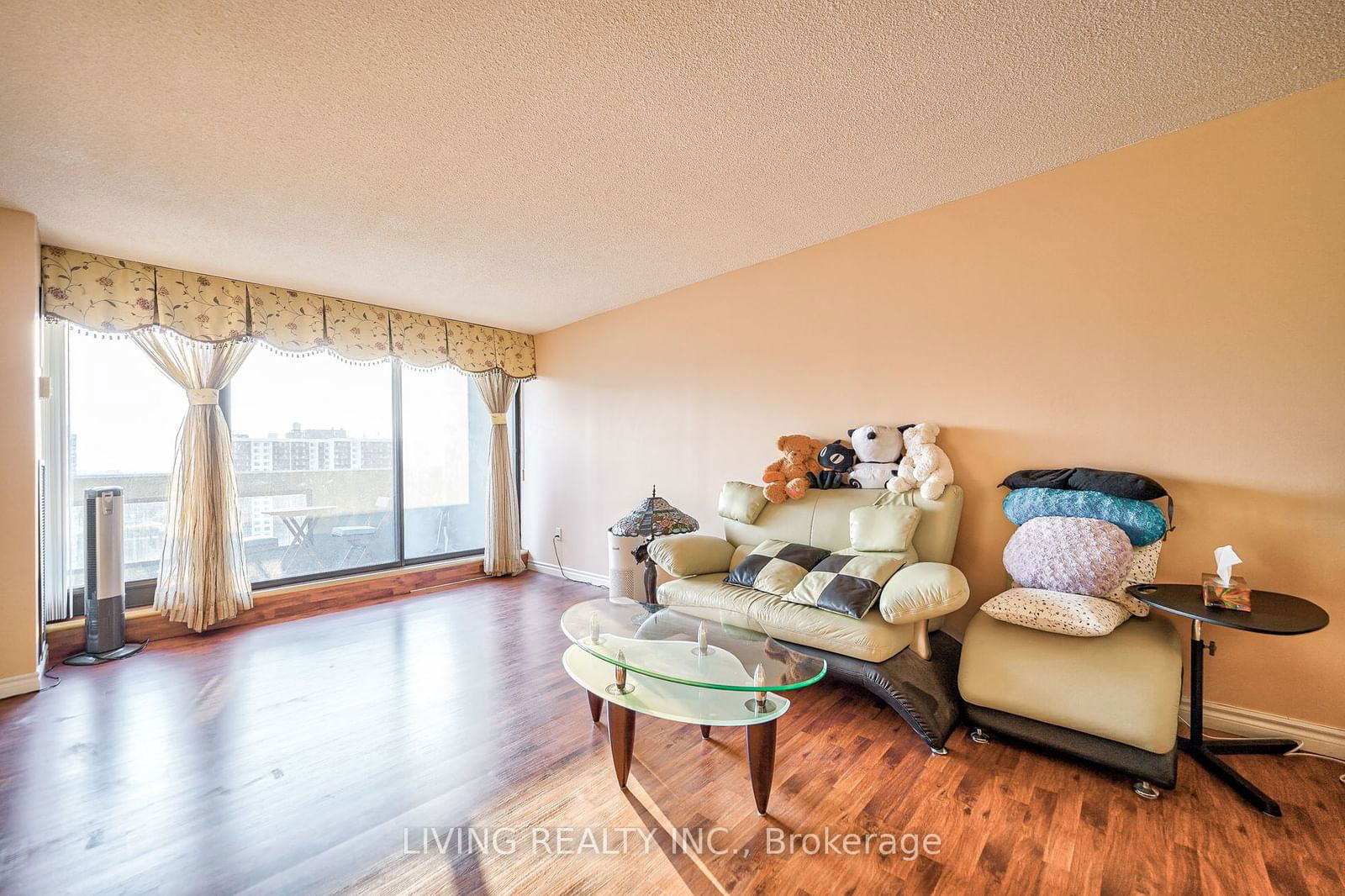 255 Bamburgh Circ, unit 1704 for sale - image #11