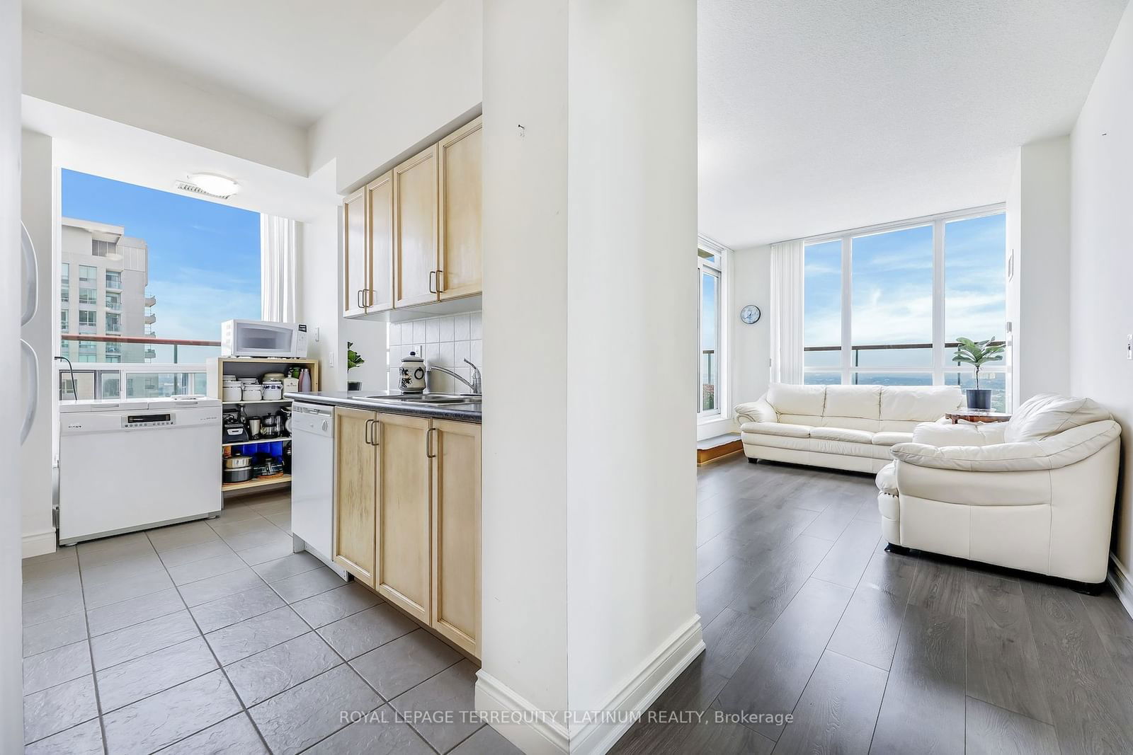 60 Brian Harrison Way, unit PH3403 for sale - image #14