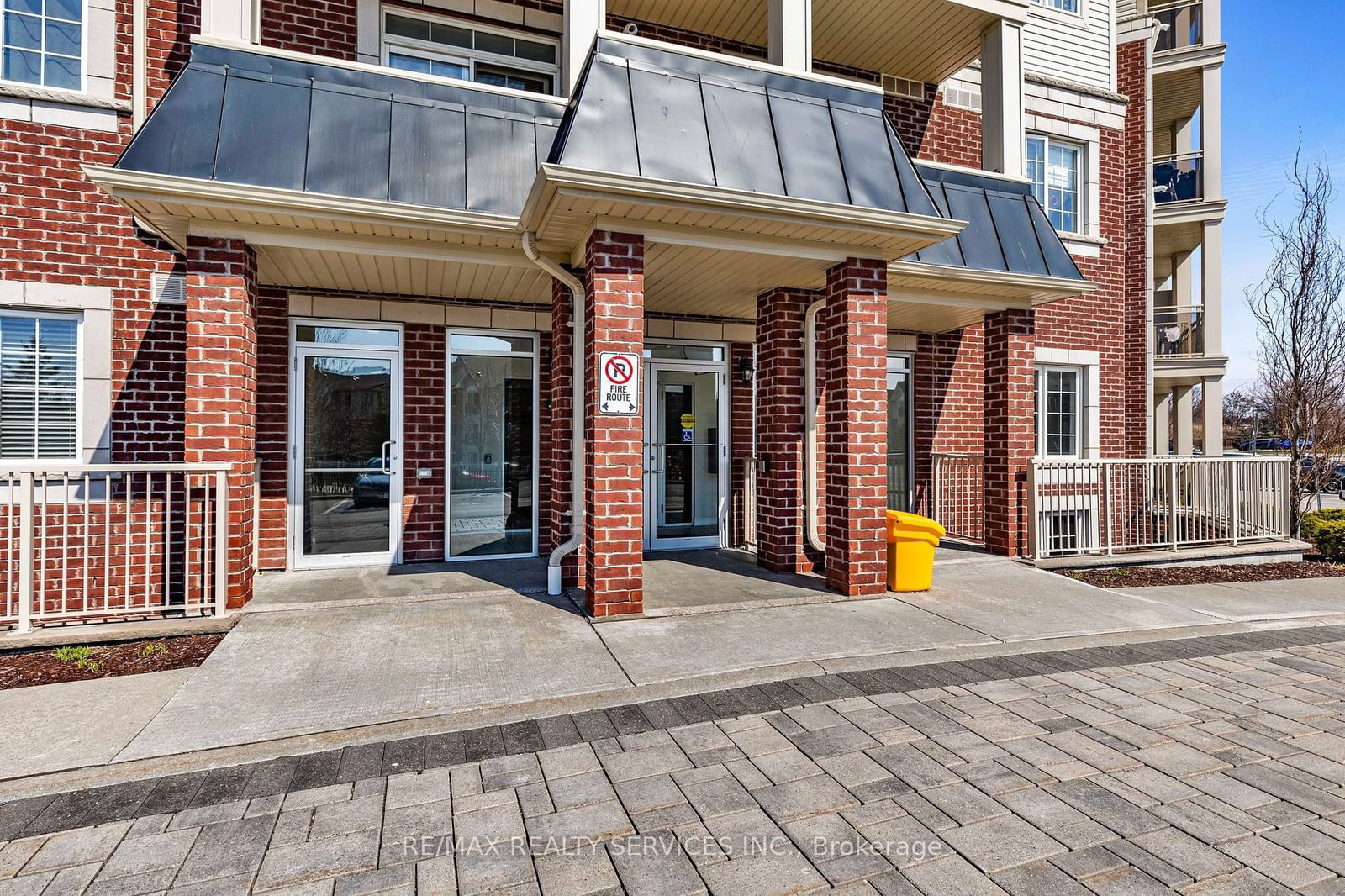 84 Aspen Springs Dr, unit #204 for sale - image #3