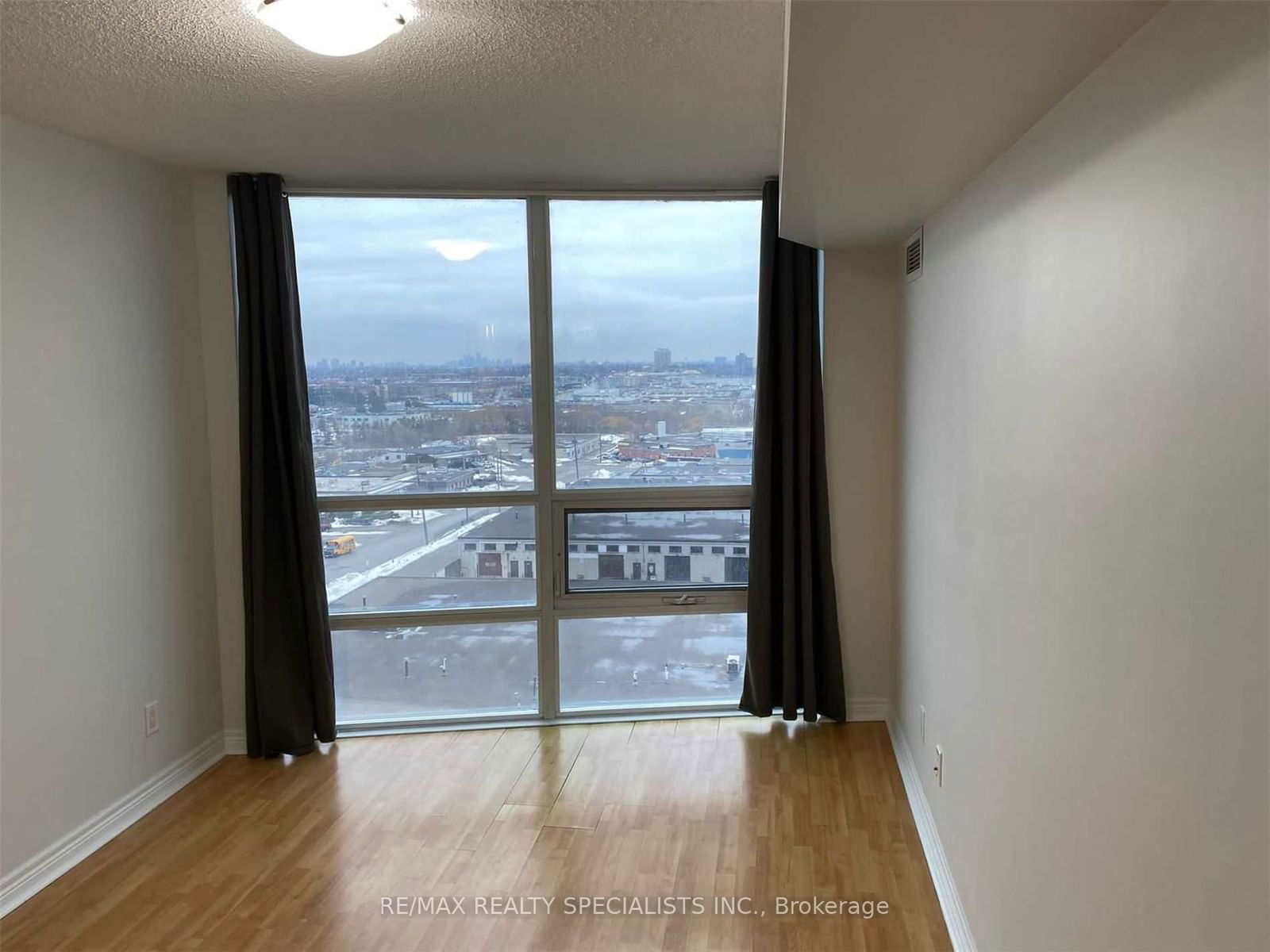 83 Borough Dr, unit 1001 for rent - image #6