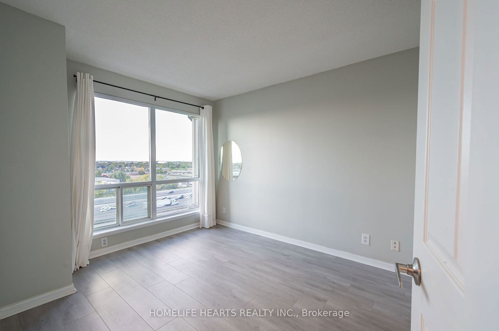 18 Lee Centre Dr, unit 1001 for rent - image #13