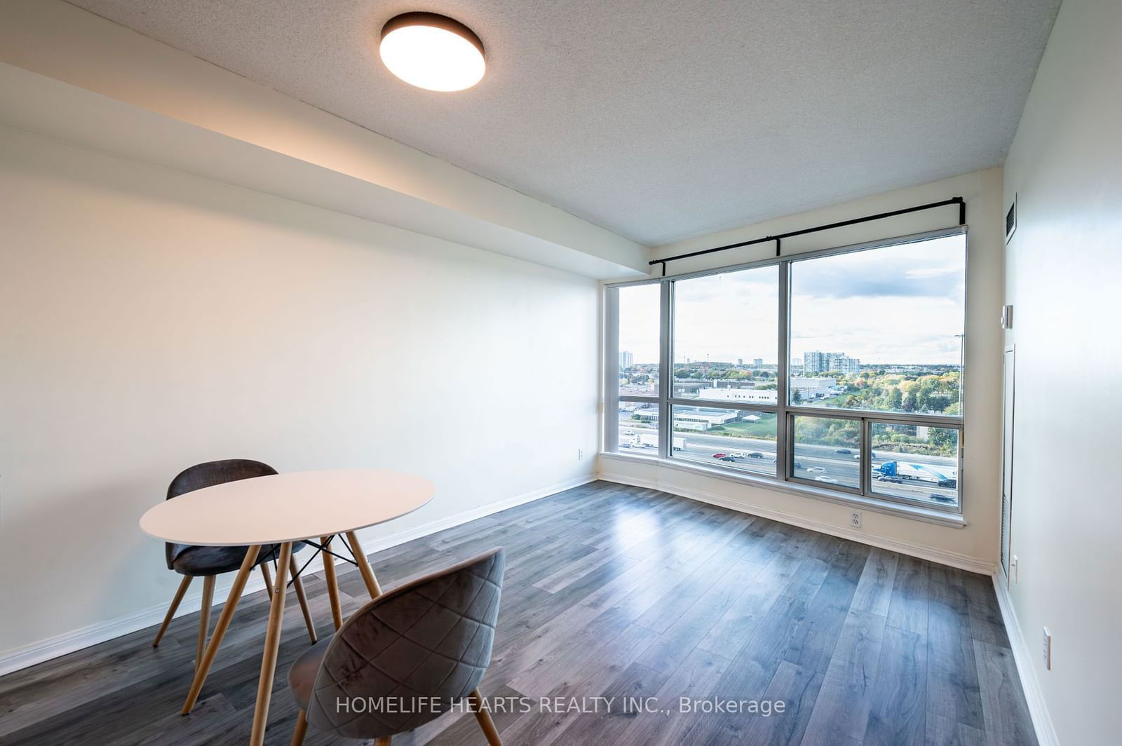 18 Lee Centre Dr, unit 1001 for rent - image #4