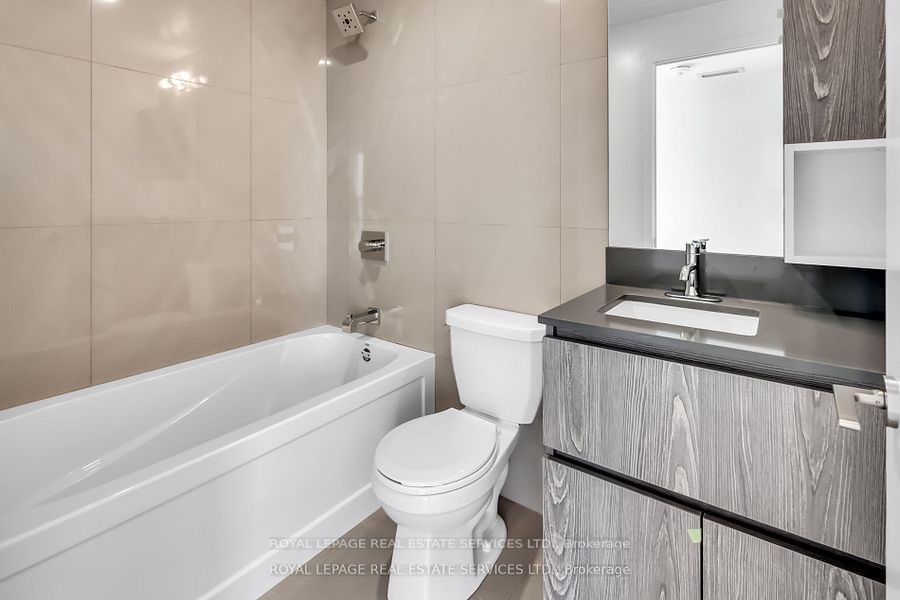 45 Baseball Pl, unit 1310 for rent - image #8