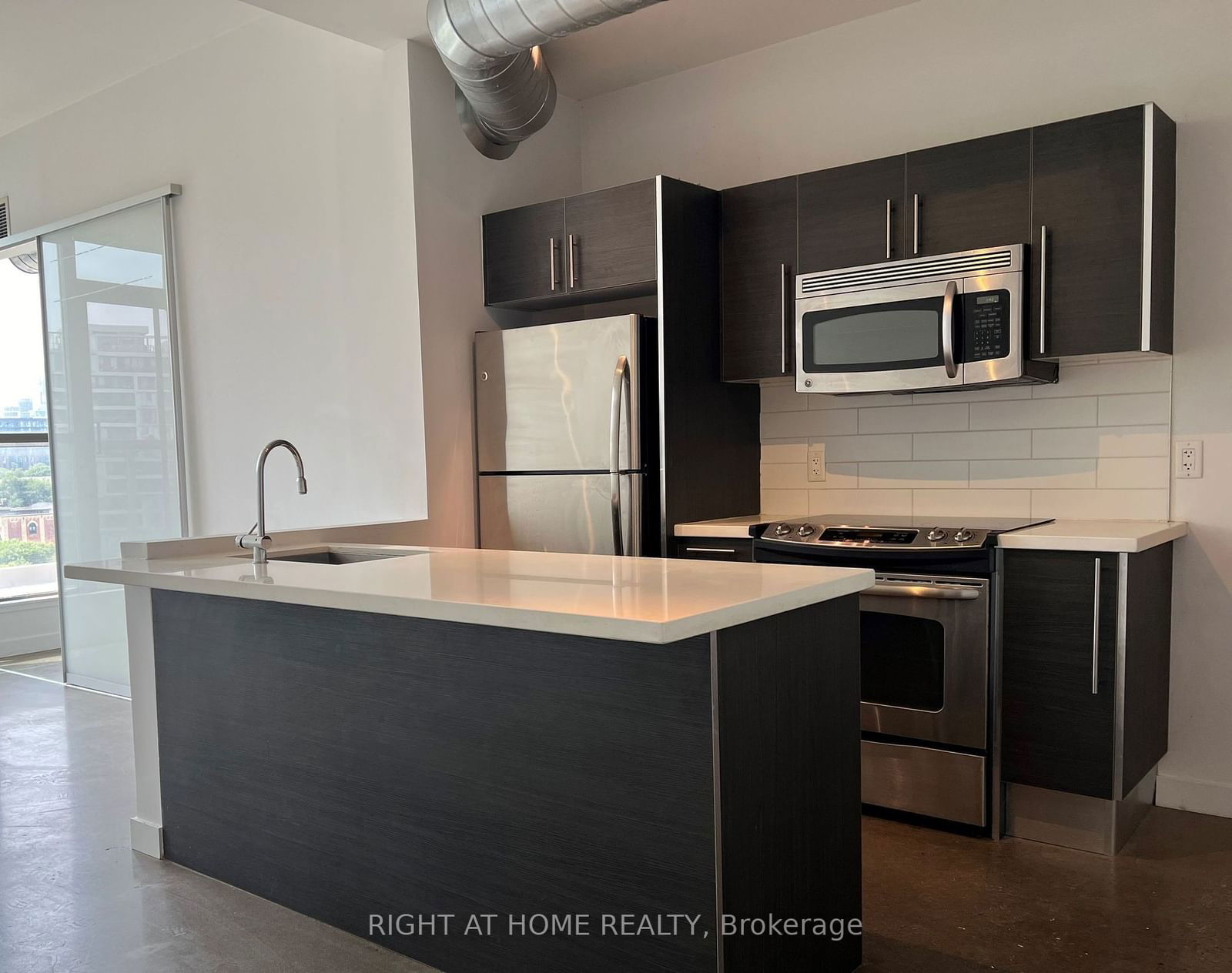 625 Queen St E, unit 607 for rent