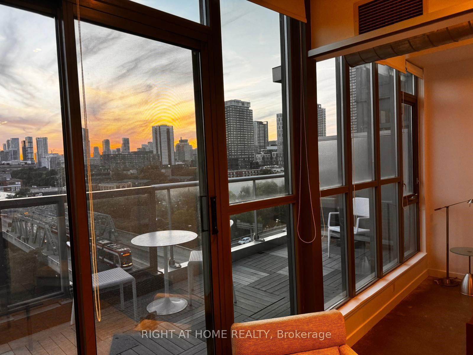 625 Queen St E, unit 607 for rent - image #25