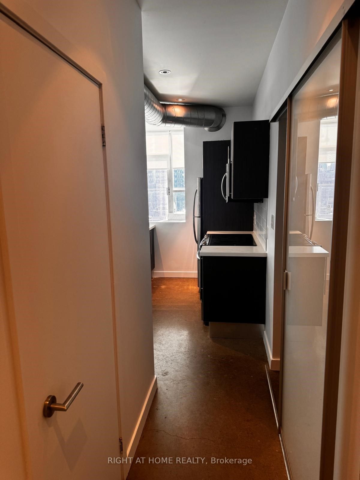 625 Queen St E, unit 607 for rent - image #8