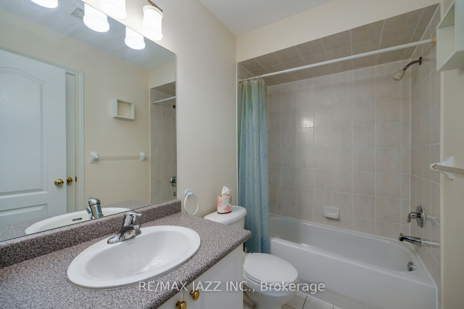 19 Niagara Dr, unit 9 for sale - image #37