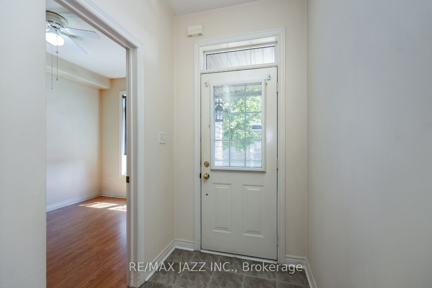 19 Niagara Dr, unit 9 for sale - image #5