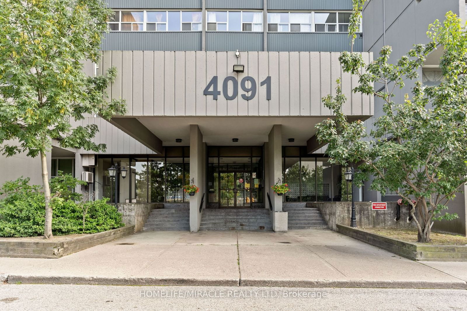 4091 Sheppard Ave E, unit 806 for sale