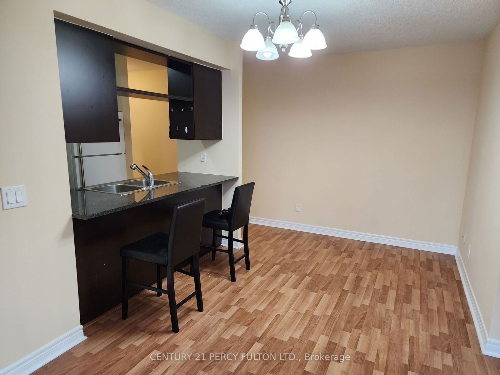 70 Town Centre Crt, unit 1609 for rent