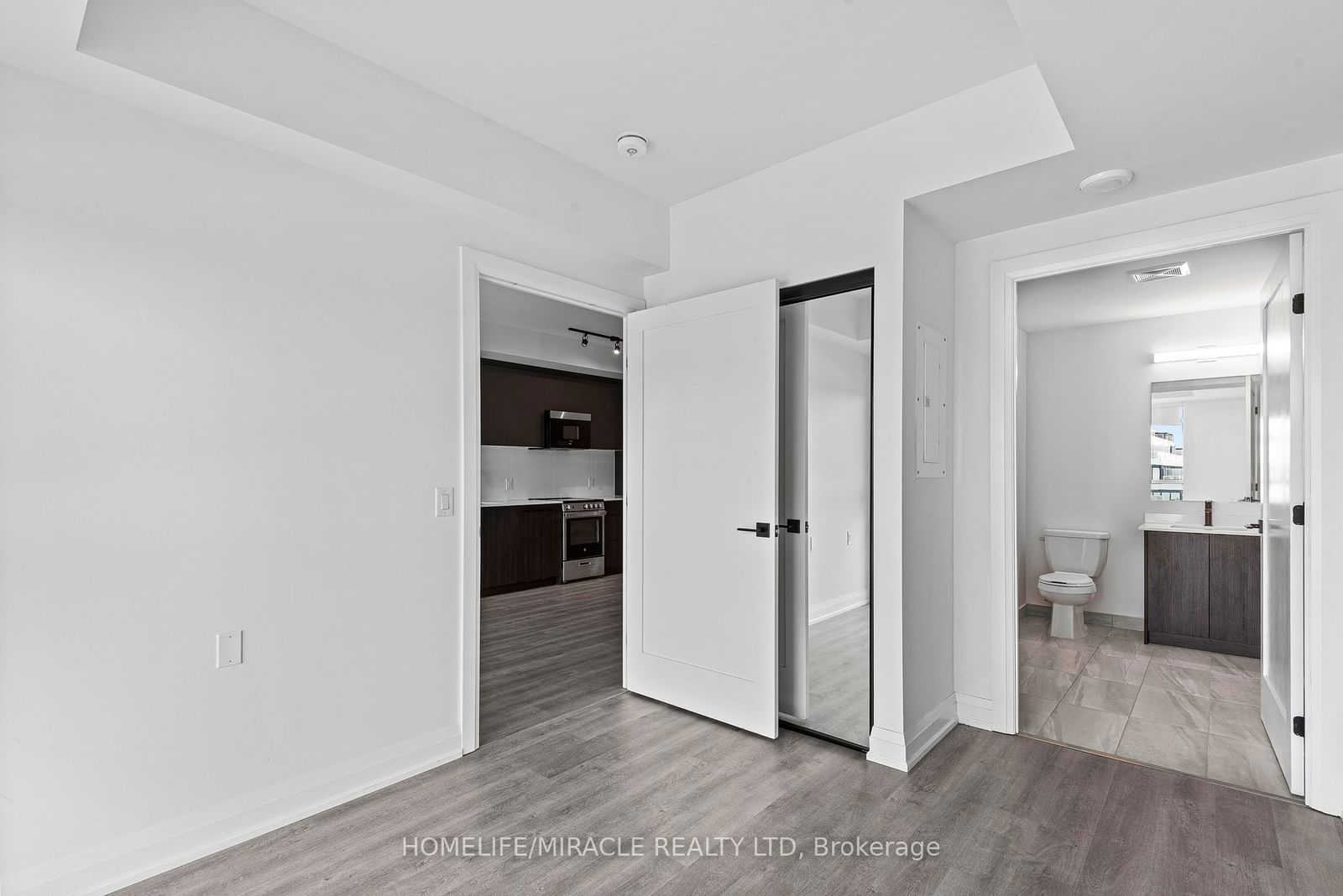 2369 Danforth Ave, unit 601 for sale