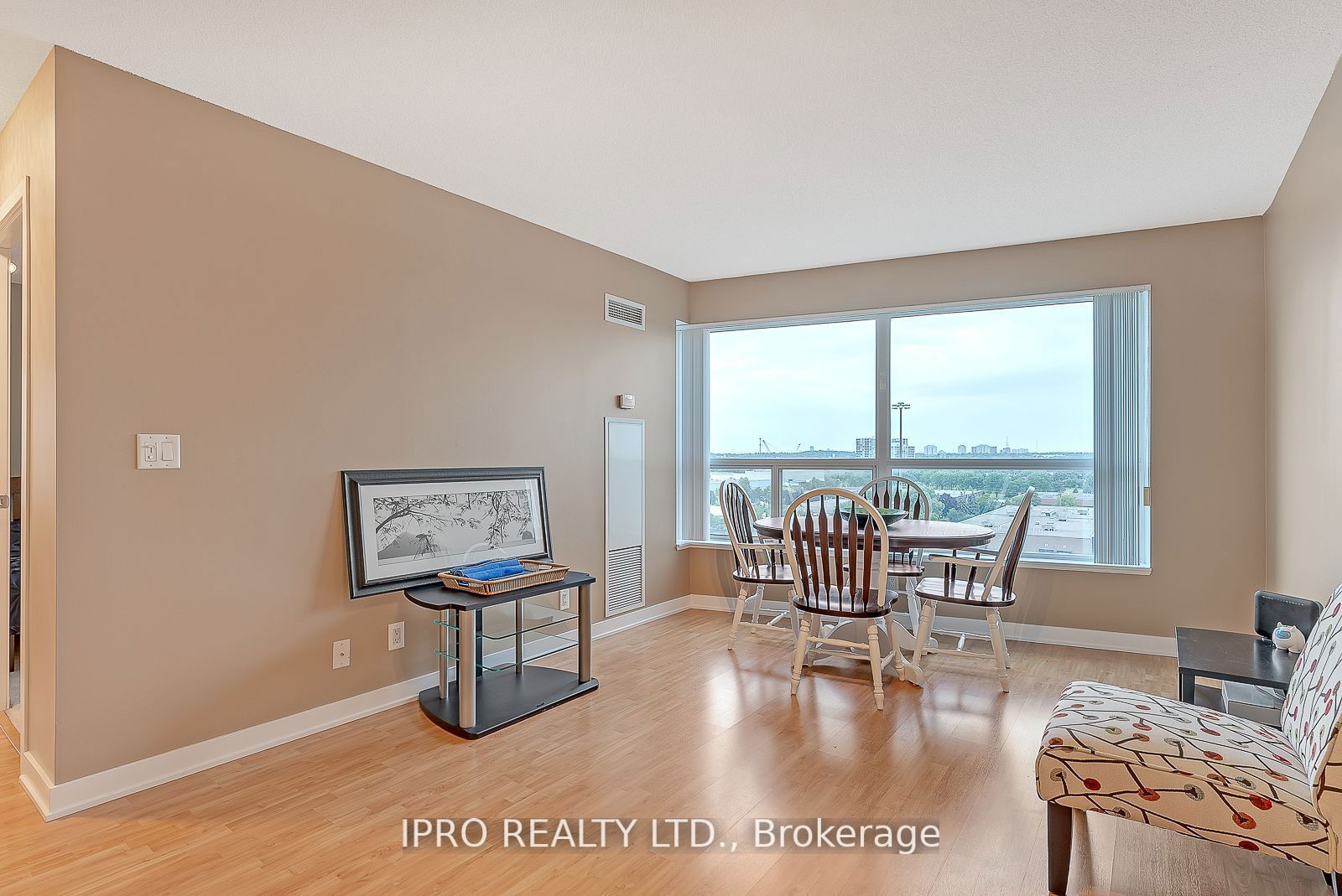 38 Lee Centre Dr, unit 1012 for rent - image #12