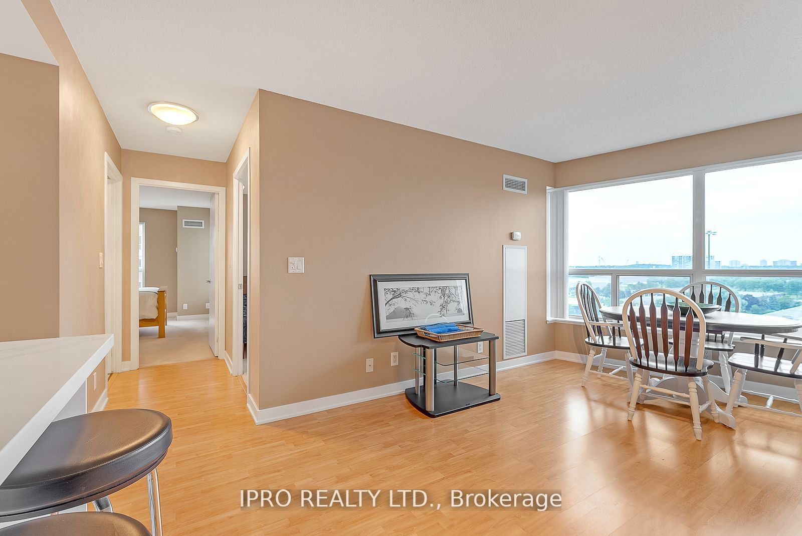 38 Lee Centre Dr, unit 1012 for rent - image #13