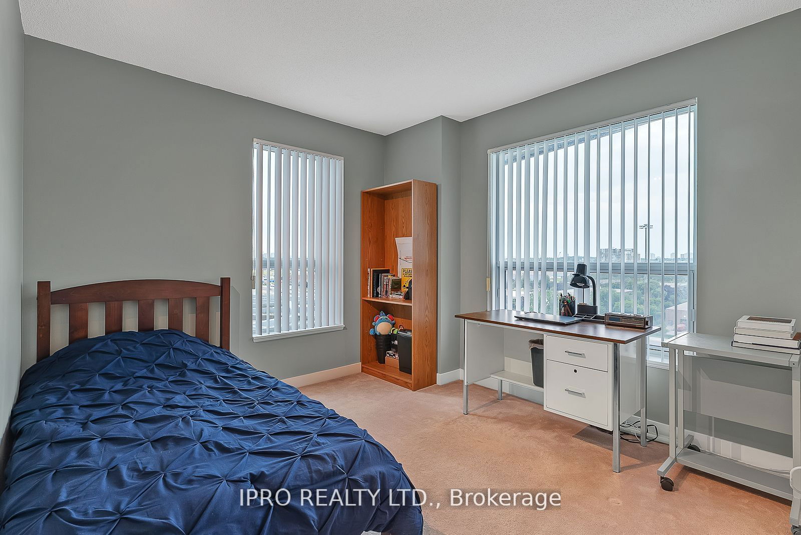 38 Lee Centre Dr, unit 1012 for rent - image #21