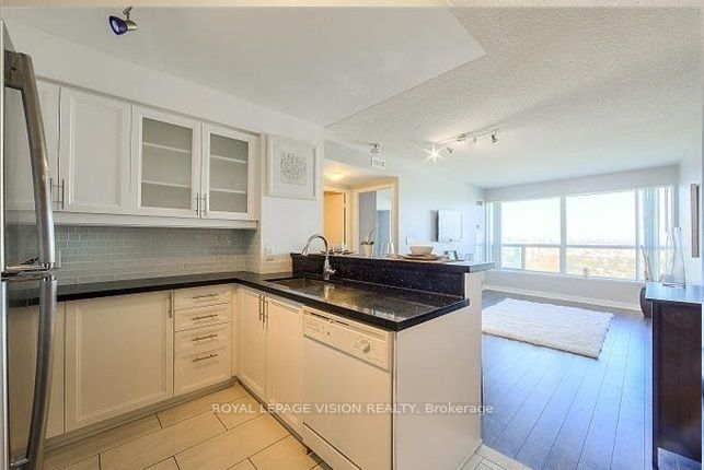 36 Lee Centre Dr, unit 2901 for rent - image #4