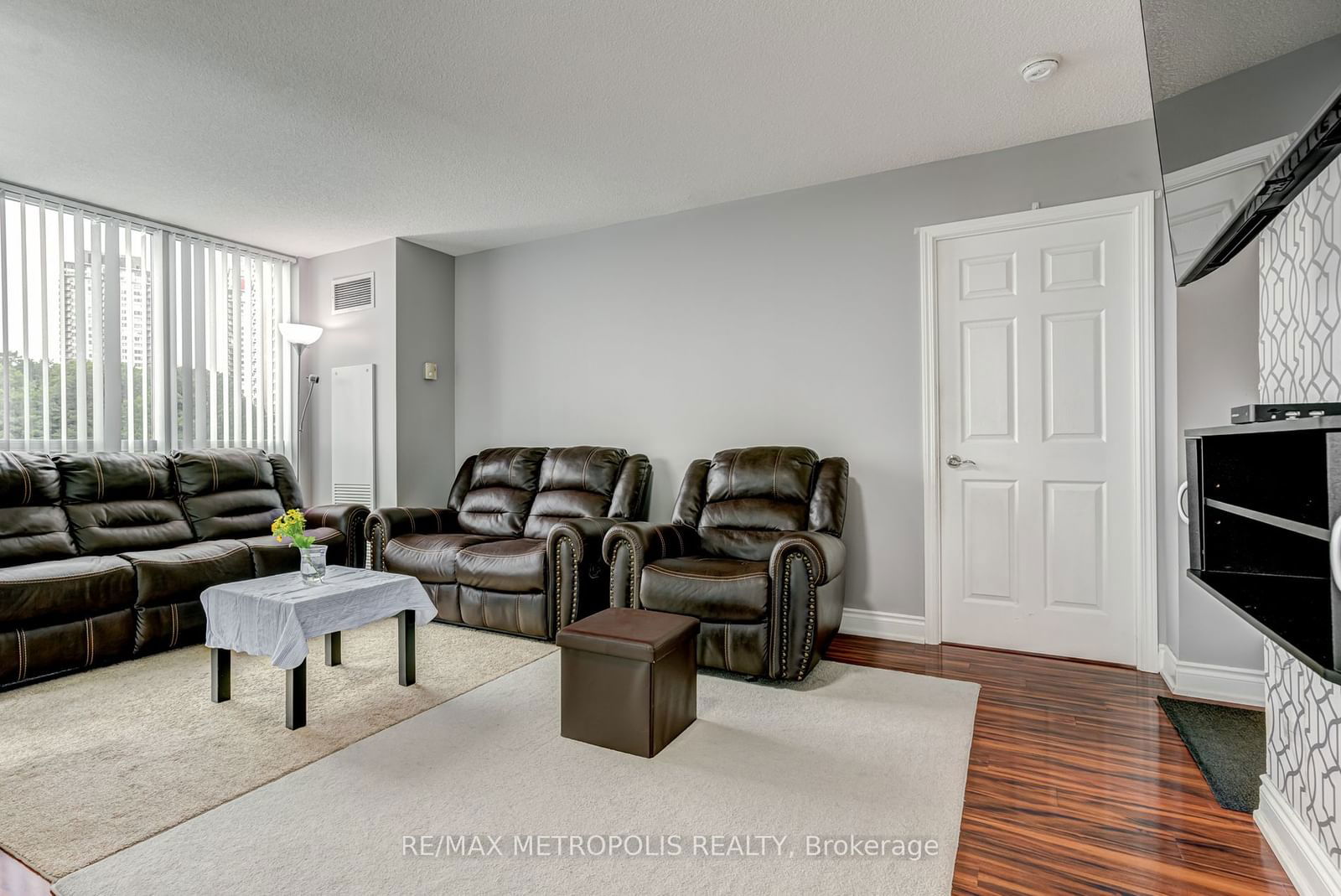 88 Grangeway Ave, unit 609 for rent - image #5