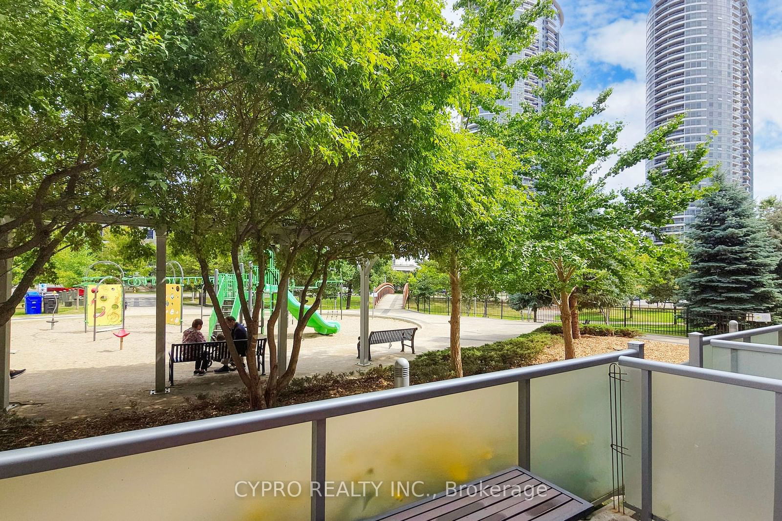 310 Village Green Sq, unit 12 for sale - image #25