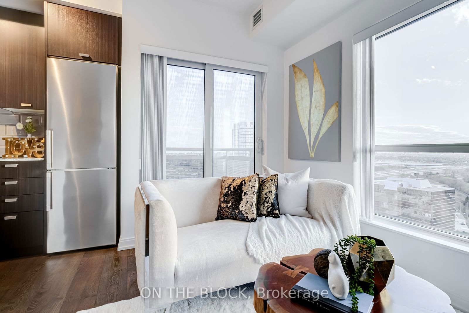 275 Village Green Sq, unit 2922 for sale