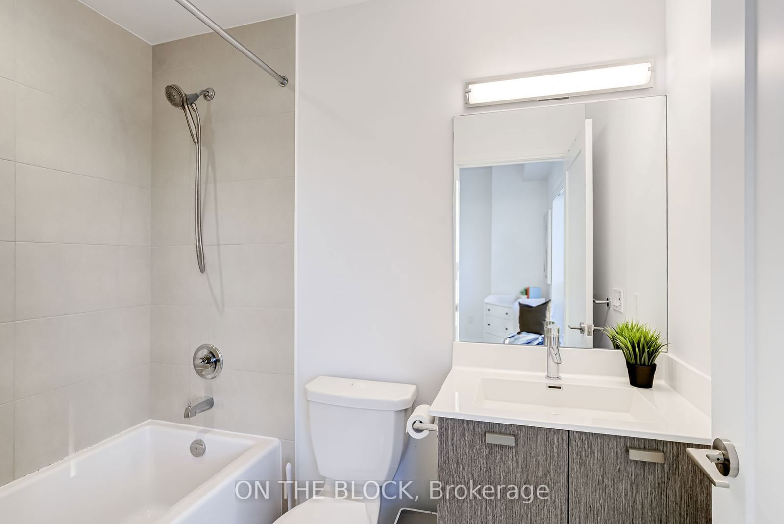 275 Village Green Sq, unit 2922 for sale - image #26