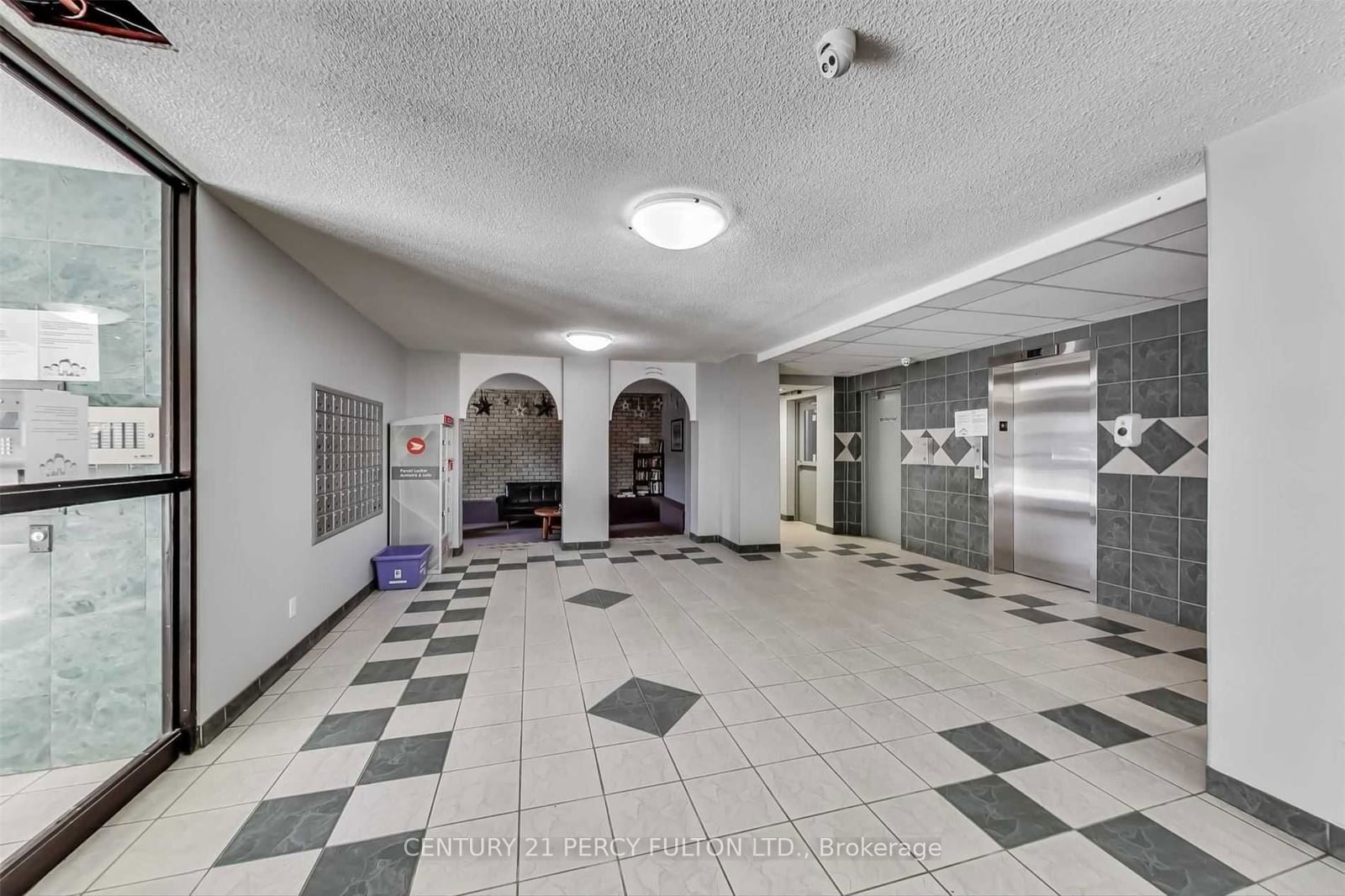 936 Glen St, unit 307 for sale - image #5