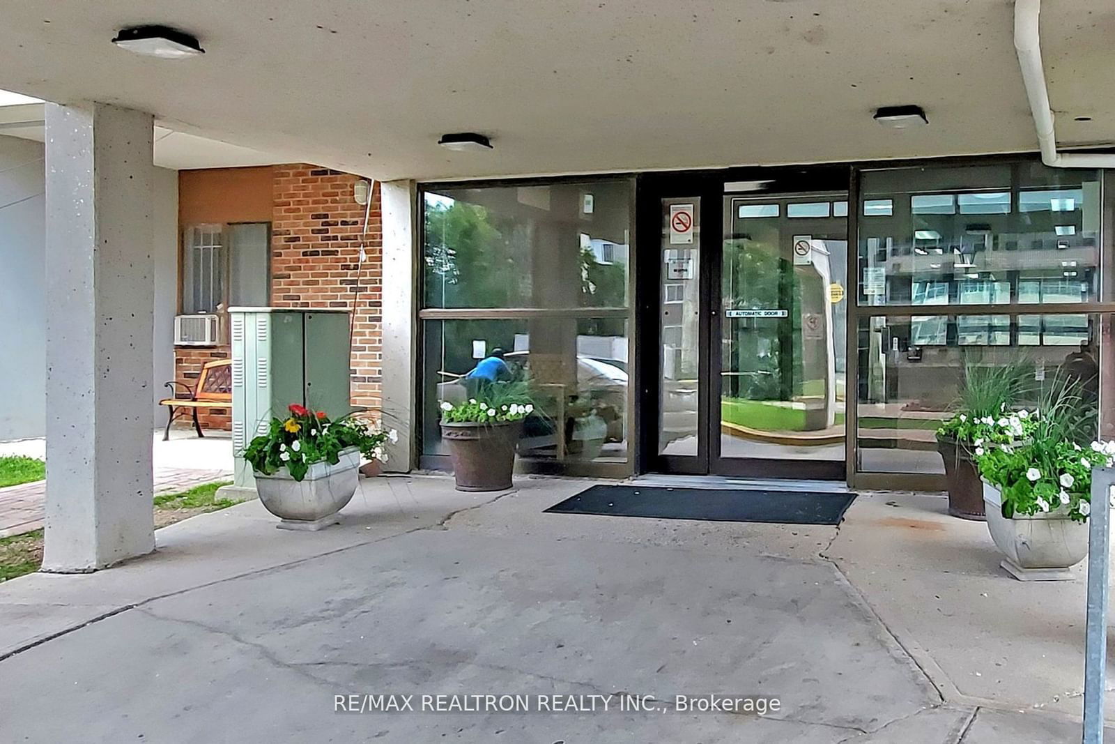 3380 Eglinton Ave E, unit 1411 for sale - image #3