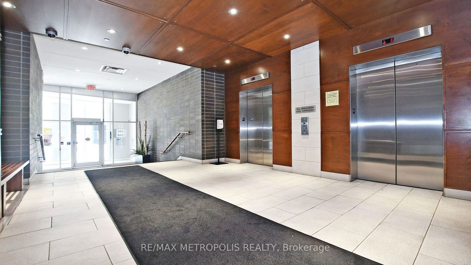 44 Bond St W, unit 619 for sale - image #20