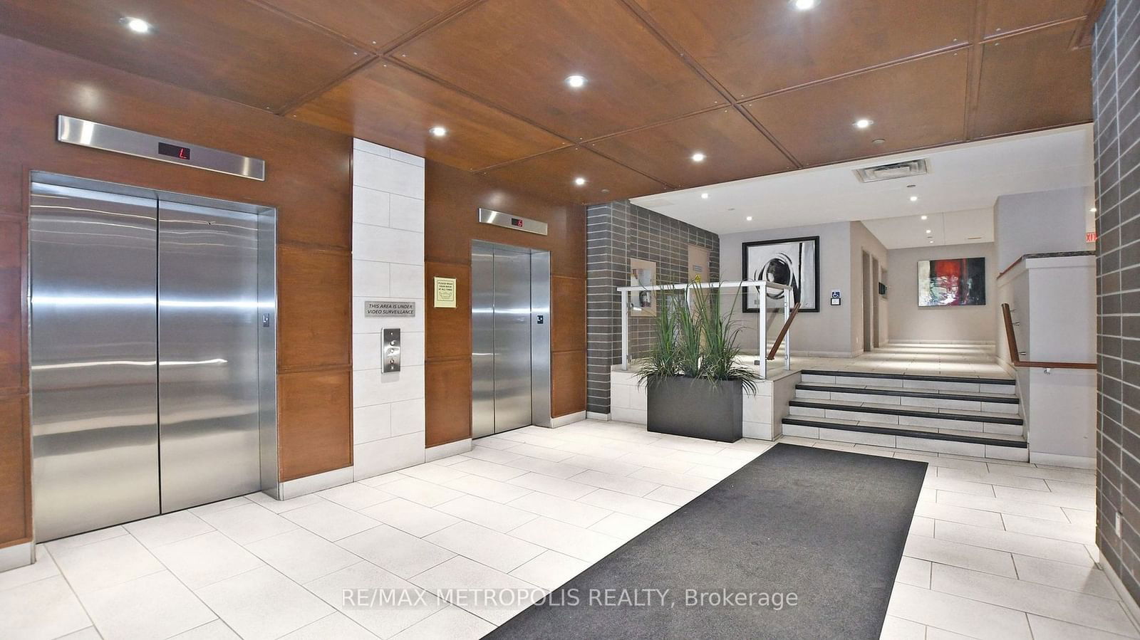 44 Bond St W, unit 619 for sale - image #25