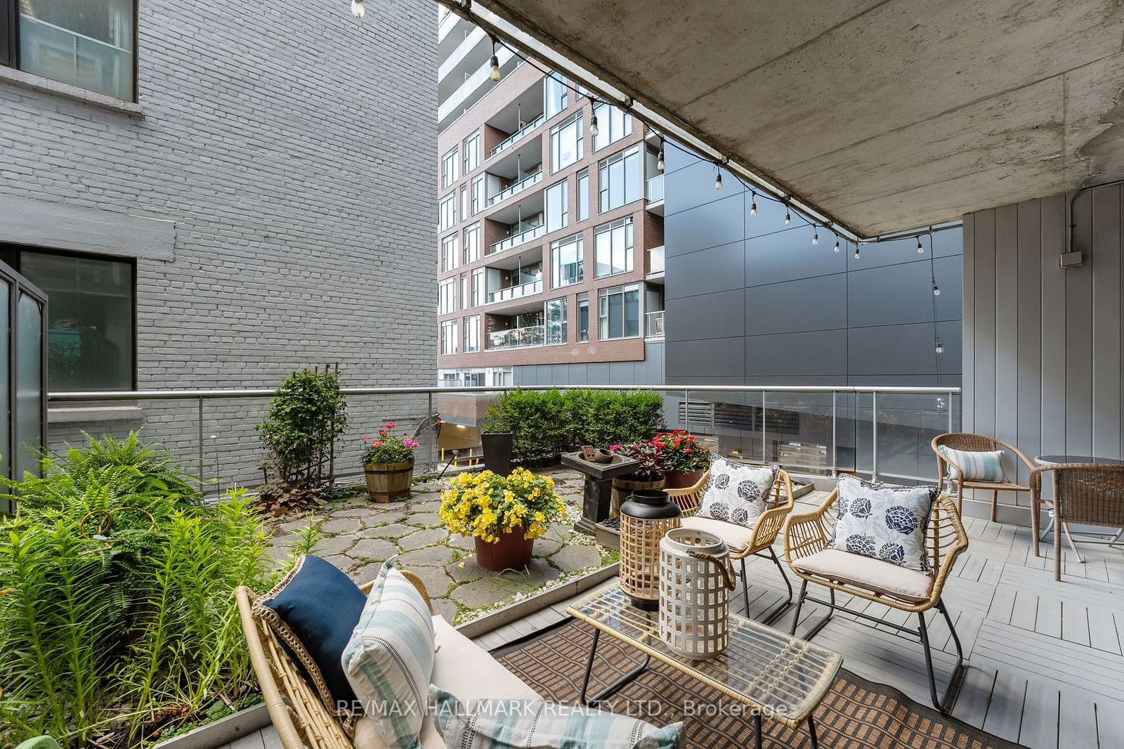 625 Queen St E, unit 103 for sale - image #22