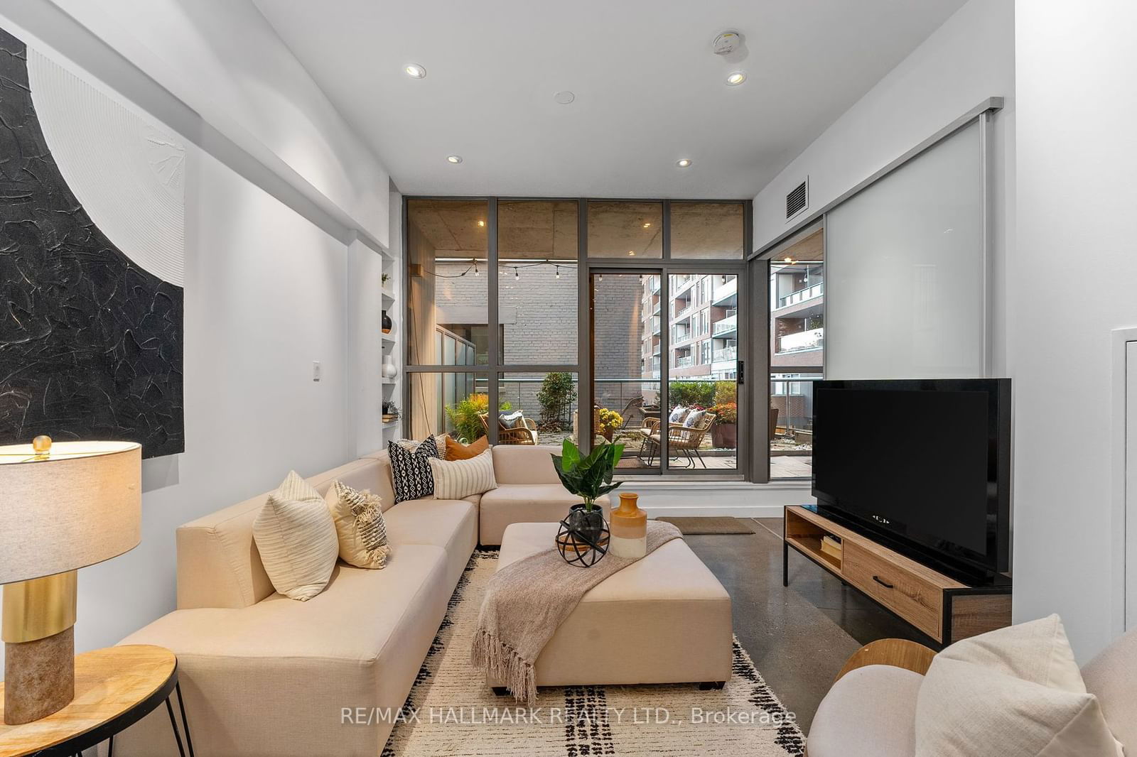 625 Queen St E, unit 103 for sale - image #8