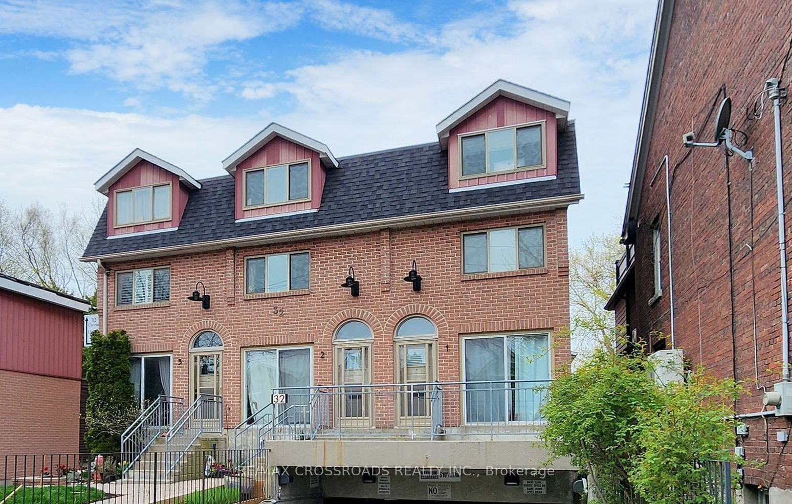 32 Curzon Street Townhomes, East End, Toronto