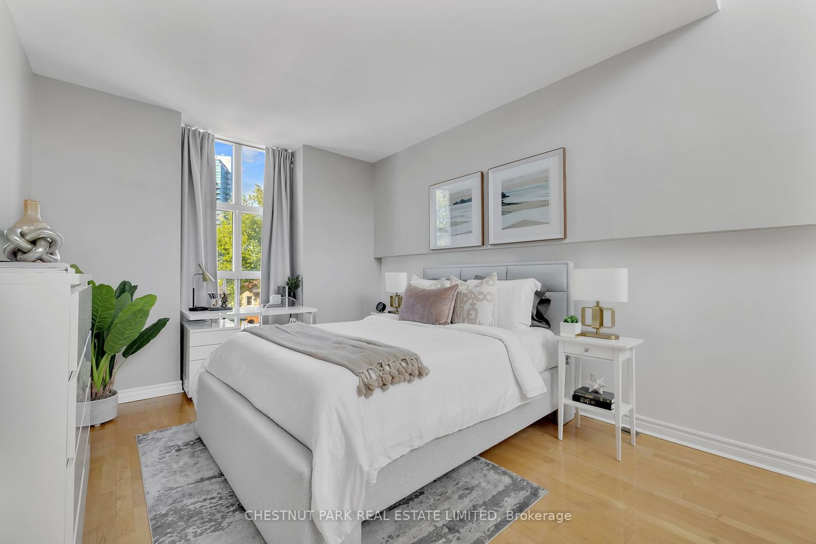 957 Broadview Ave, unit G for sale - image #22