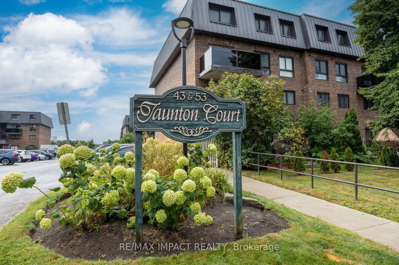 43 Taunton Rd E, unit 31 for sale - image #1