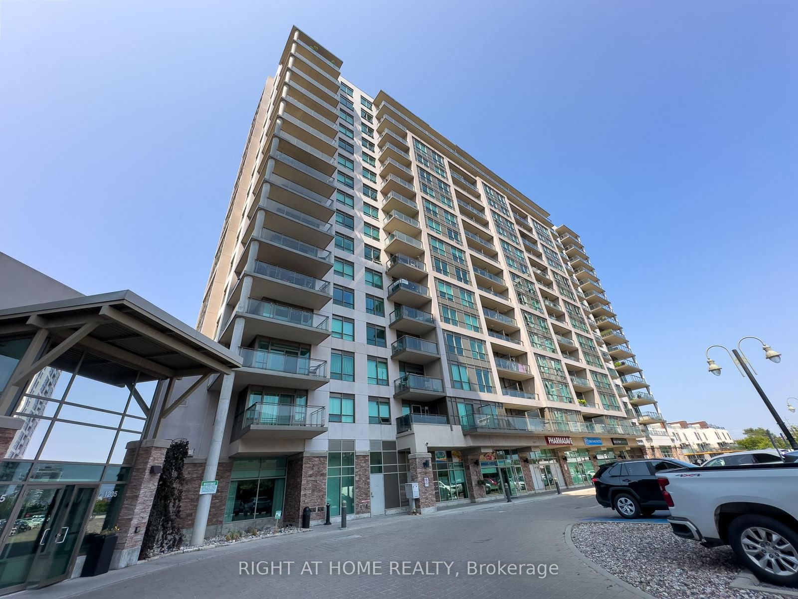 1235 Bayly St, unit 1413 for rent - image #2