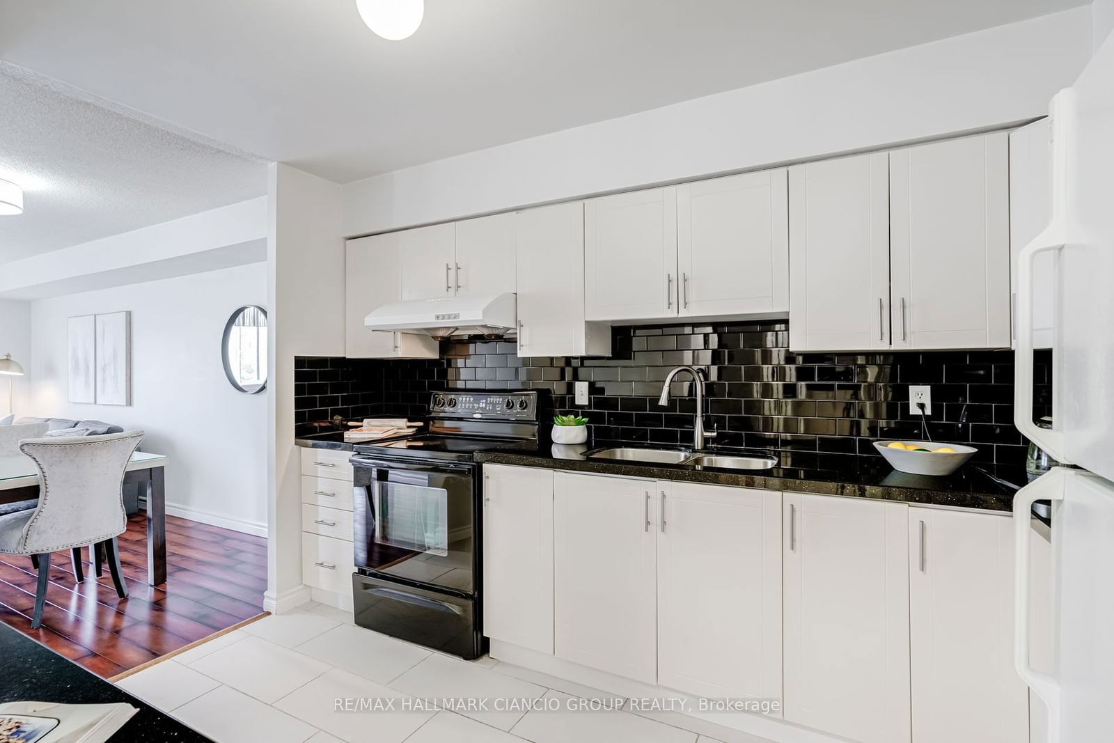 1665 Victoria Park Ave, unit #307 for sale - image #8