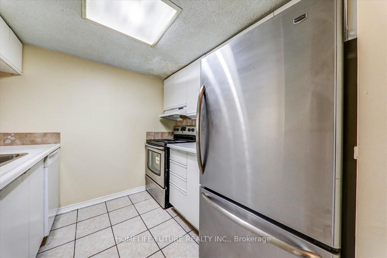 160 Alton Tower Circ, unit 313 for rent - image #8