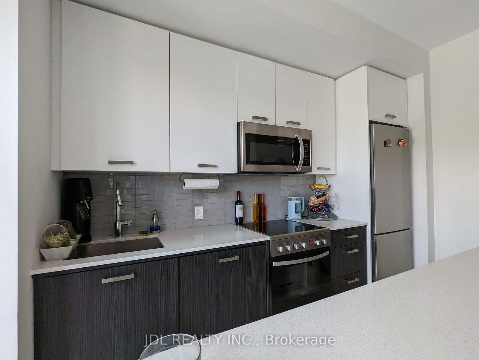 1630 Queen St E, unit 606 for rent - image #6