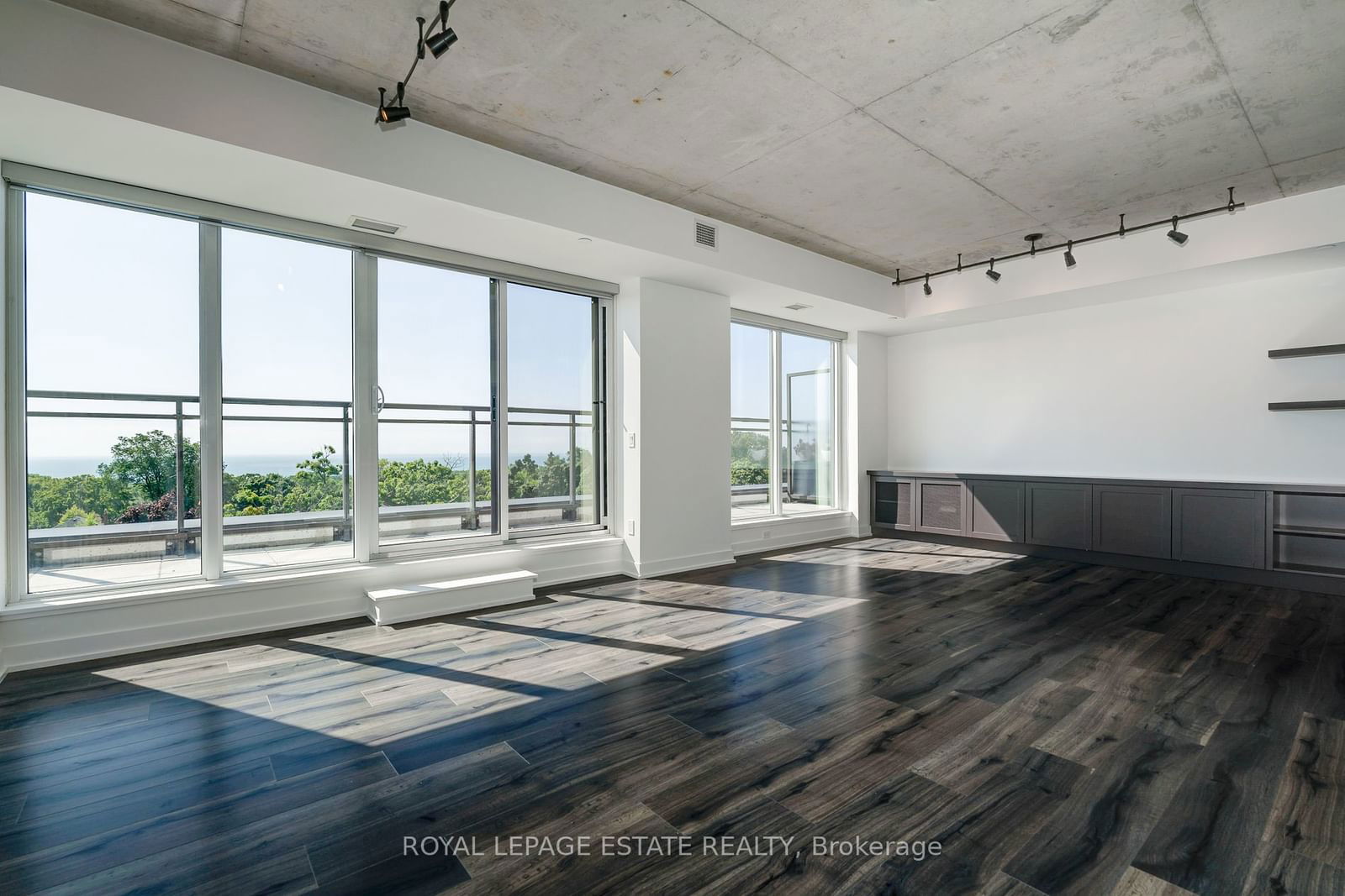 665 Kingston Rd, unit 608 for sale - image #15