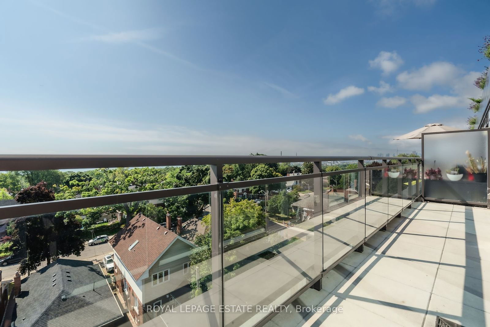 665 Kingston Rd, unit 608 for sale - image #25