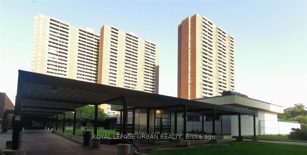 5 Massey Sq, unit 707 for sale - image #24