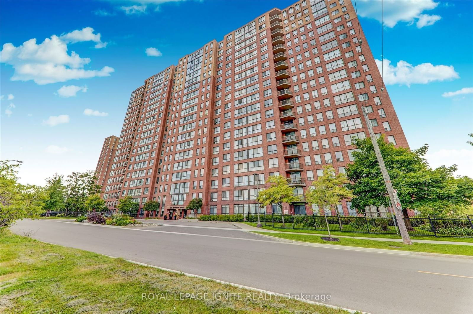 330 Mccowan Rd, unit 515 for rent - image #4